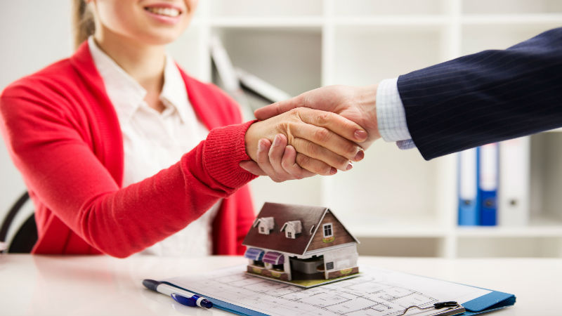 WHY YOU SHOULD CONSIDER SELLING TO A QUALIFIED CASH HOUSE-BUYING FIRM